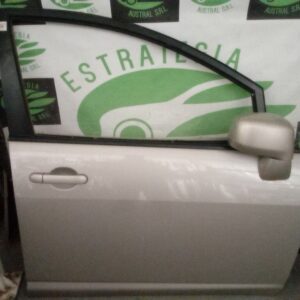Puerta Delantera Derecha [96121]