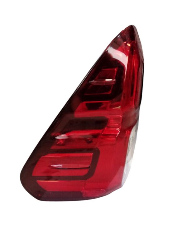 39013/60I FARO TRASERO DE TOYOTA HILUX 16/19 T/KOITO - Imagen 2