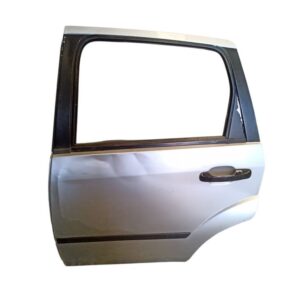 PUERTA TRASERA IZQUIERDA FIESTA AMBIENTE (407) (DETALLE)