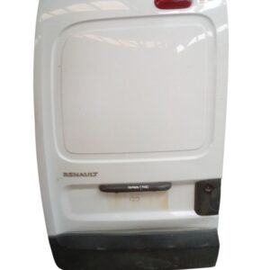 Porton trasero izquierdo kangoo (1768) detalle bajo plástico.